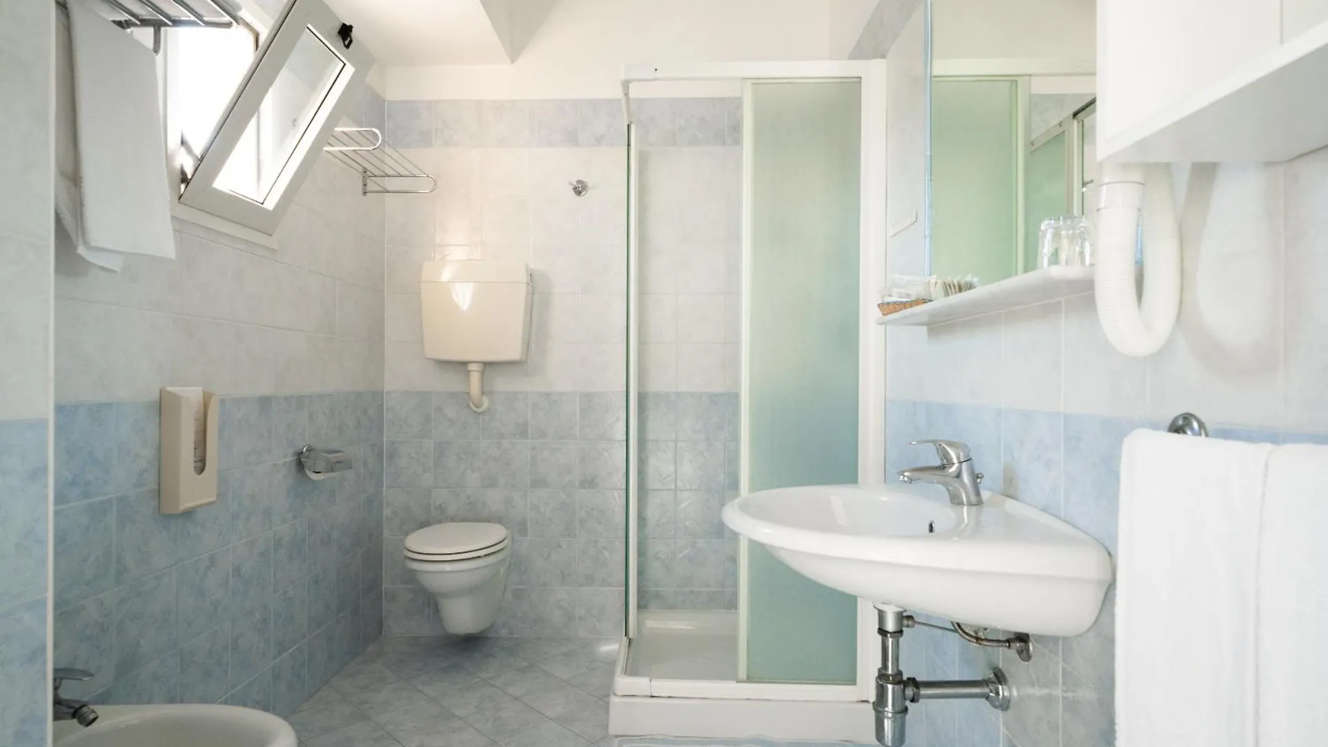Hotel Marconi Cattolica 3*,